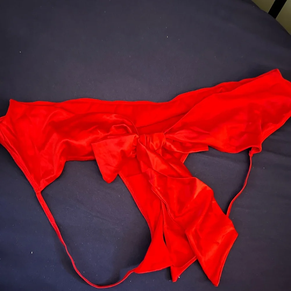 Adore Me Vibrant Red Bow lingerie set - Picture 8 of 8